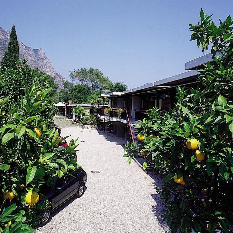 Hotel Lido Limone sul Garda Exterior photo