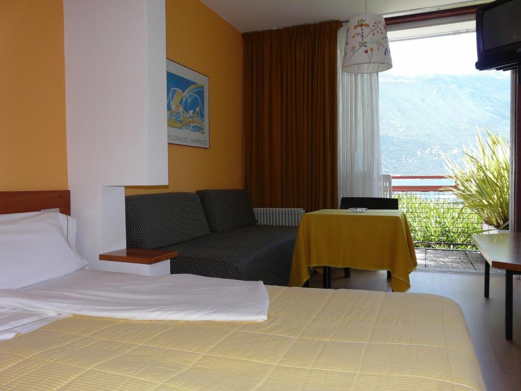 Hotel Lido Limone sul Garda Exterior photo